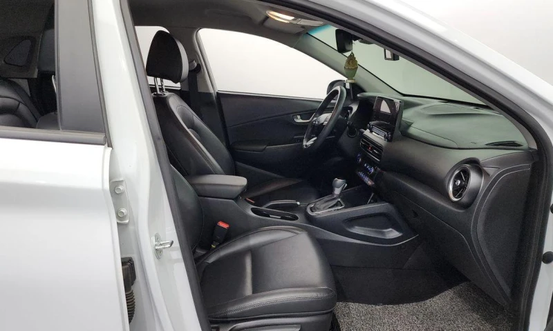 Hyundai Kona Gasoline 1.6 Turbo 2WD Modern, снимка 10 - Автомобили и джипове - 52112774