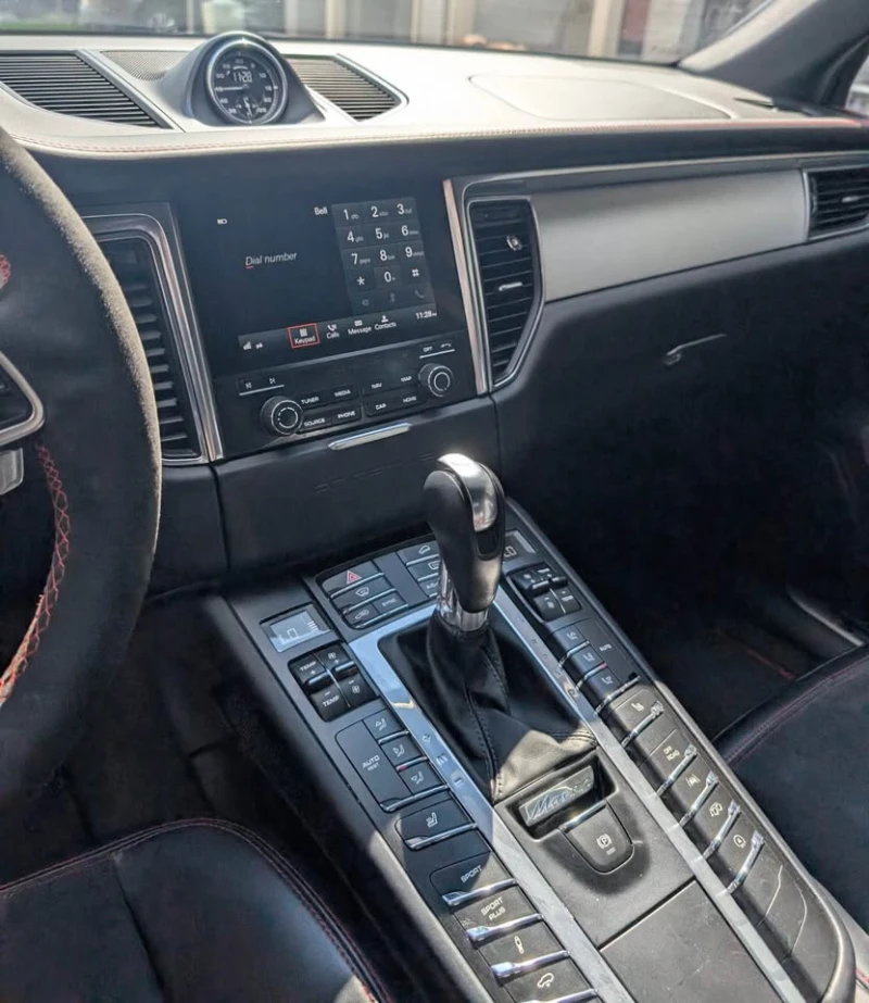 Porsche Macan GTS * PLATINUM * CARFAX * АВТОКРЕДИТ * , снимка 10 - Автомобили и джипове - 53203384