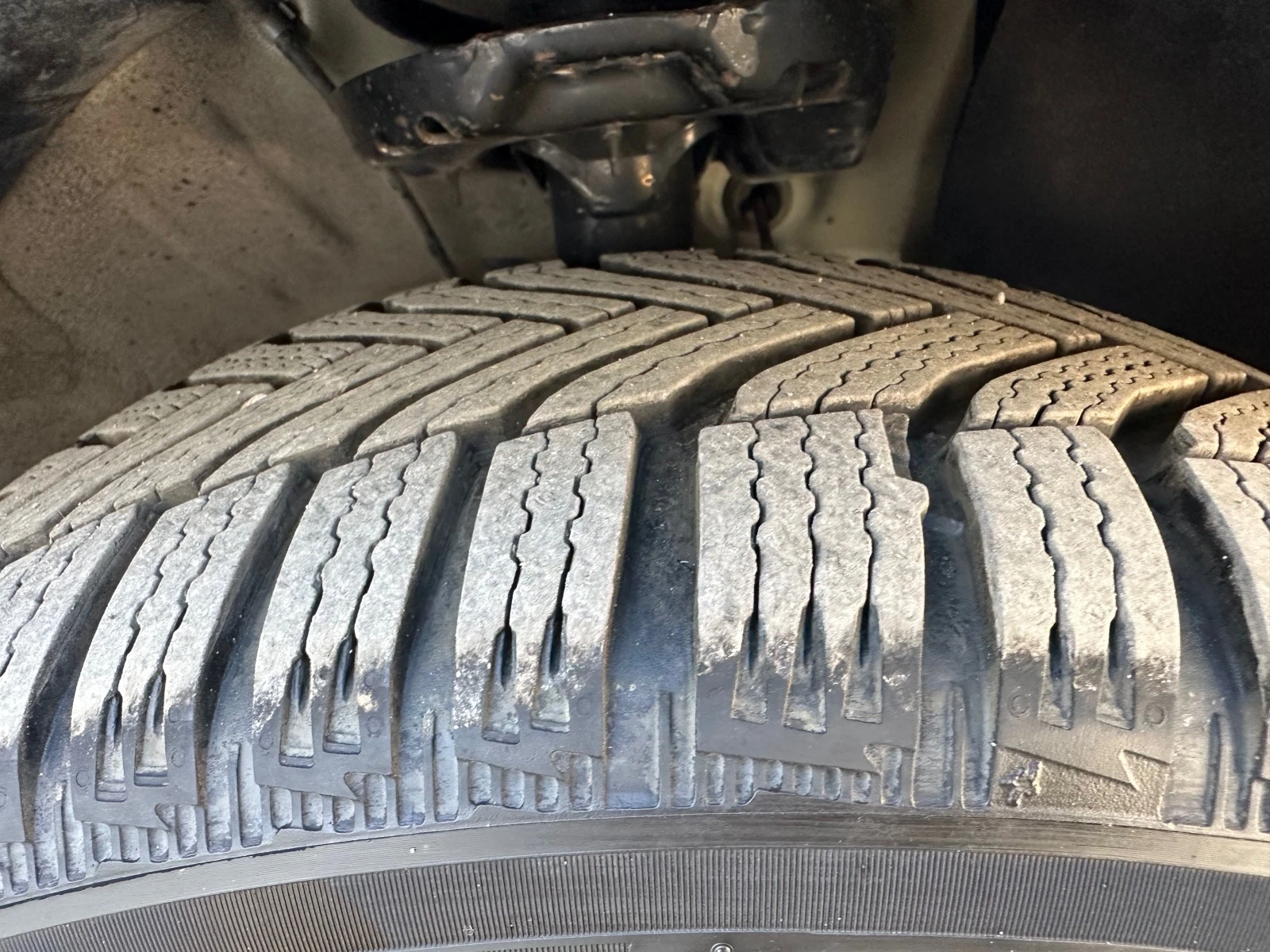 Hyundai Kona 64 kwh,   12.2025 | Mobile.bg   12