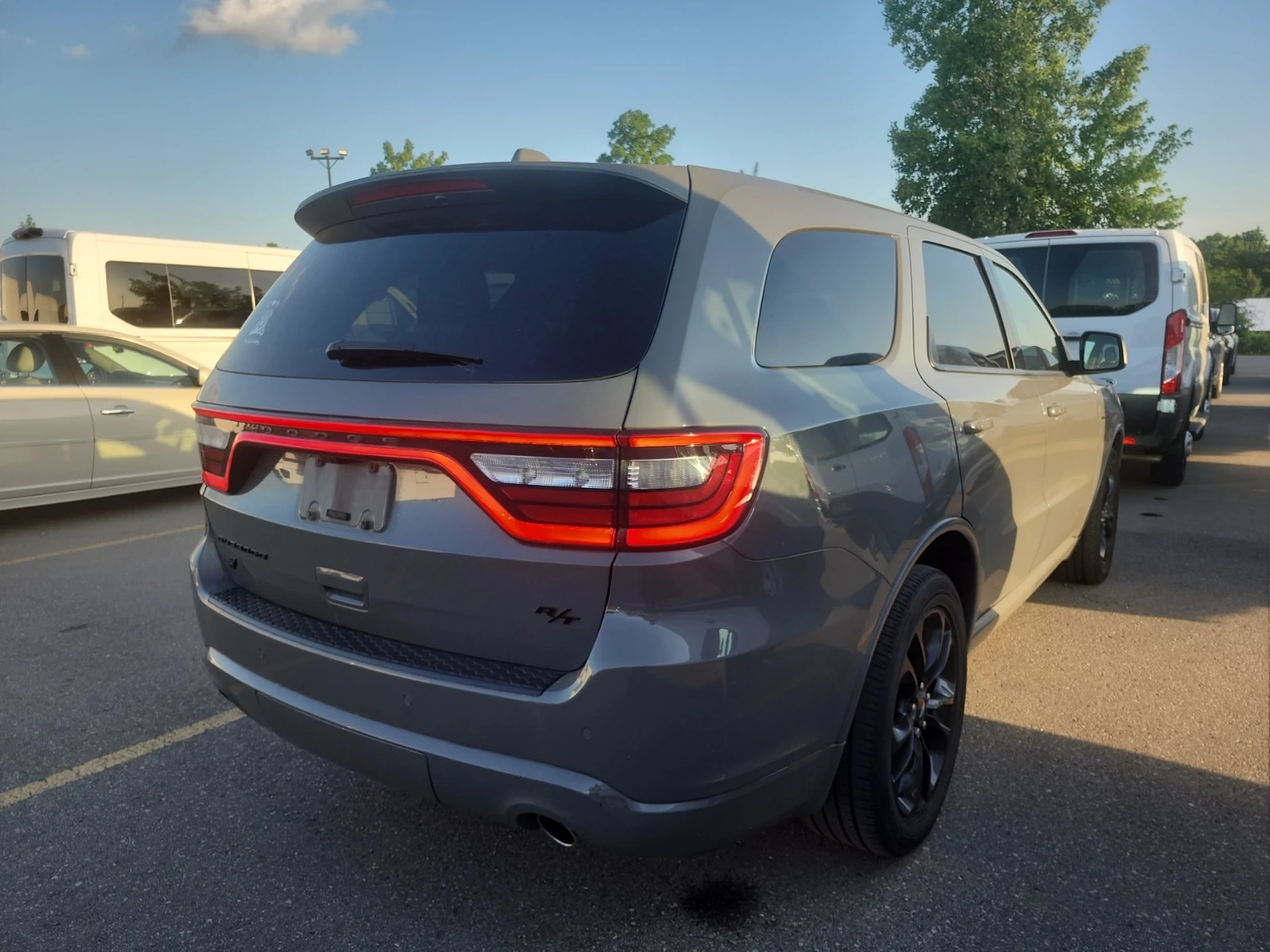Dodge Durango * R/T * CARFAX * ОПЦИЯ ЗА ФИНАНСИРАНЕ  - изображение 4