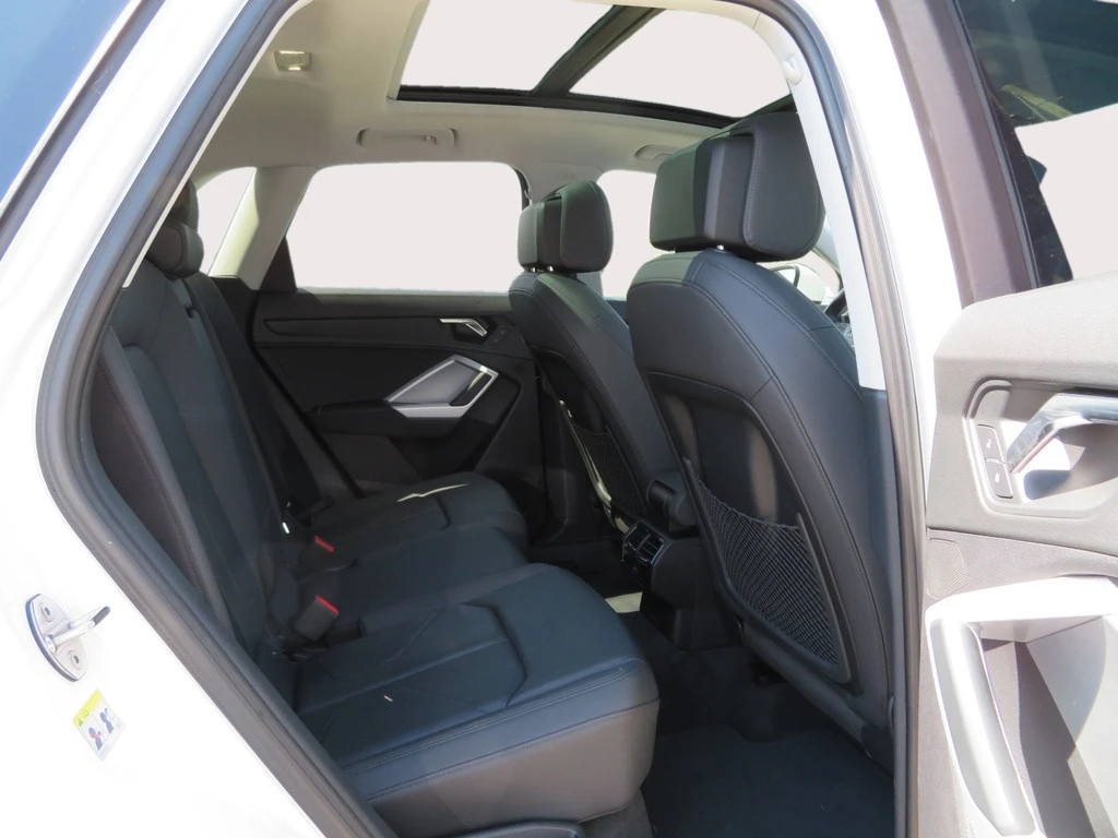 Audi Q3 * Komfort 45 TFSI quattro * CARFAX * ���� �� �� | Mobile.bg � ����������� 16