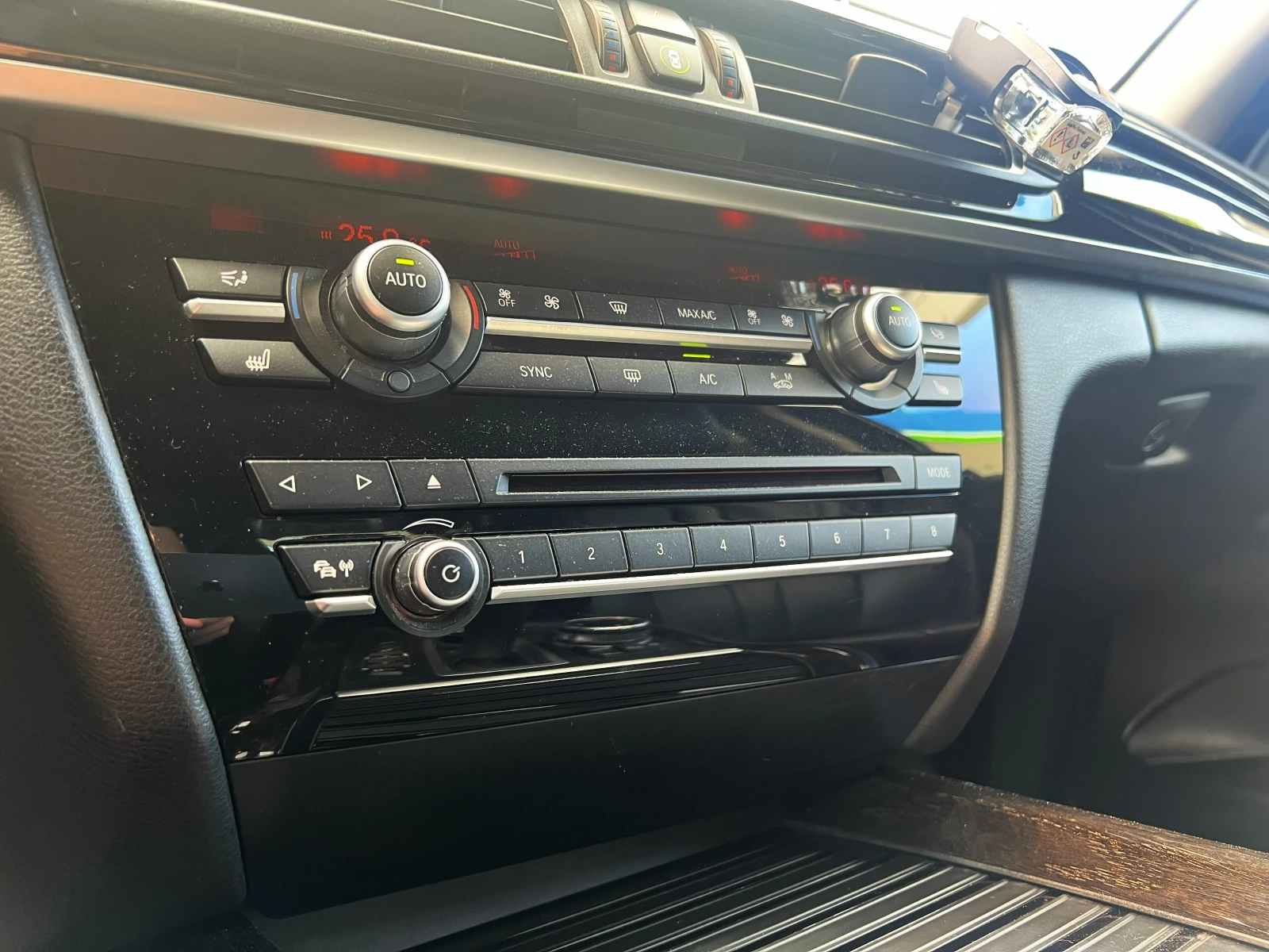 BMW X5 50i/xDrive/VR6/ARMORED/SECURITY/, снимка 12 - Автомобили и джипове - 53021391