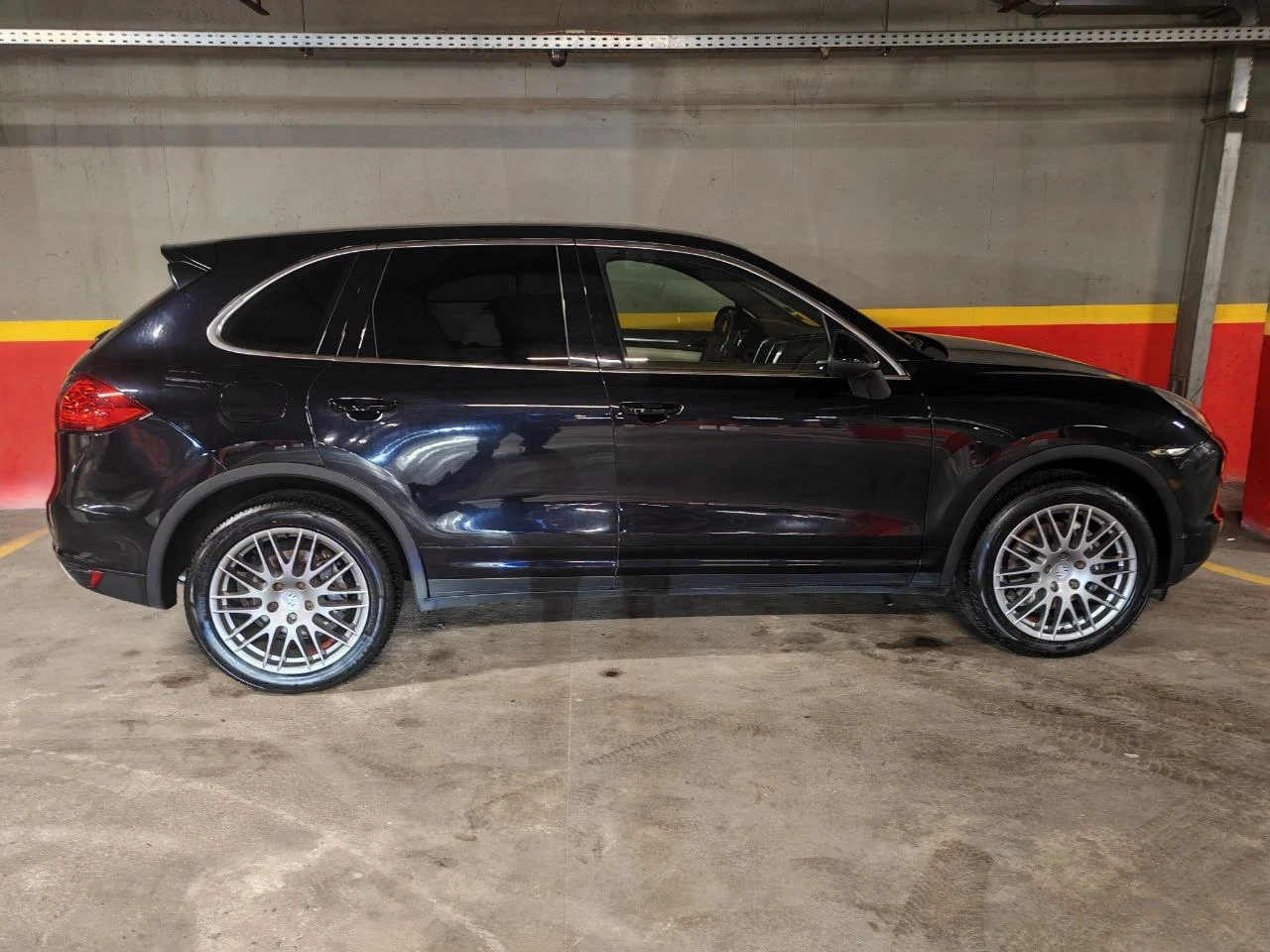Porsche Cayenne, снимка 3 - Автомобили и джипове - 54009365