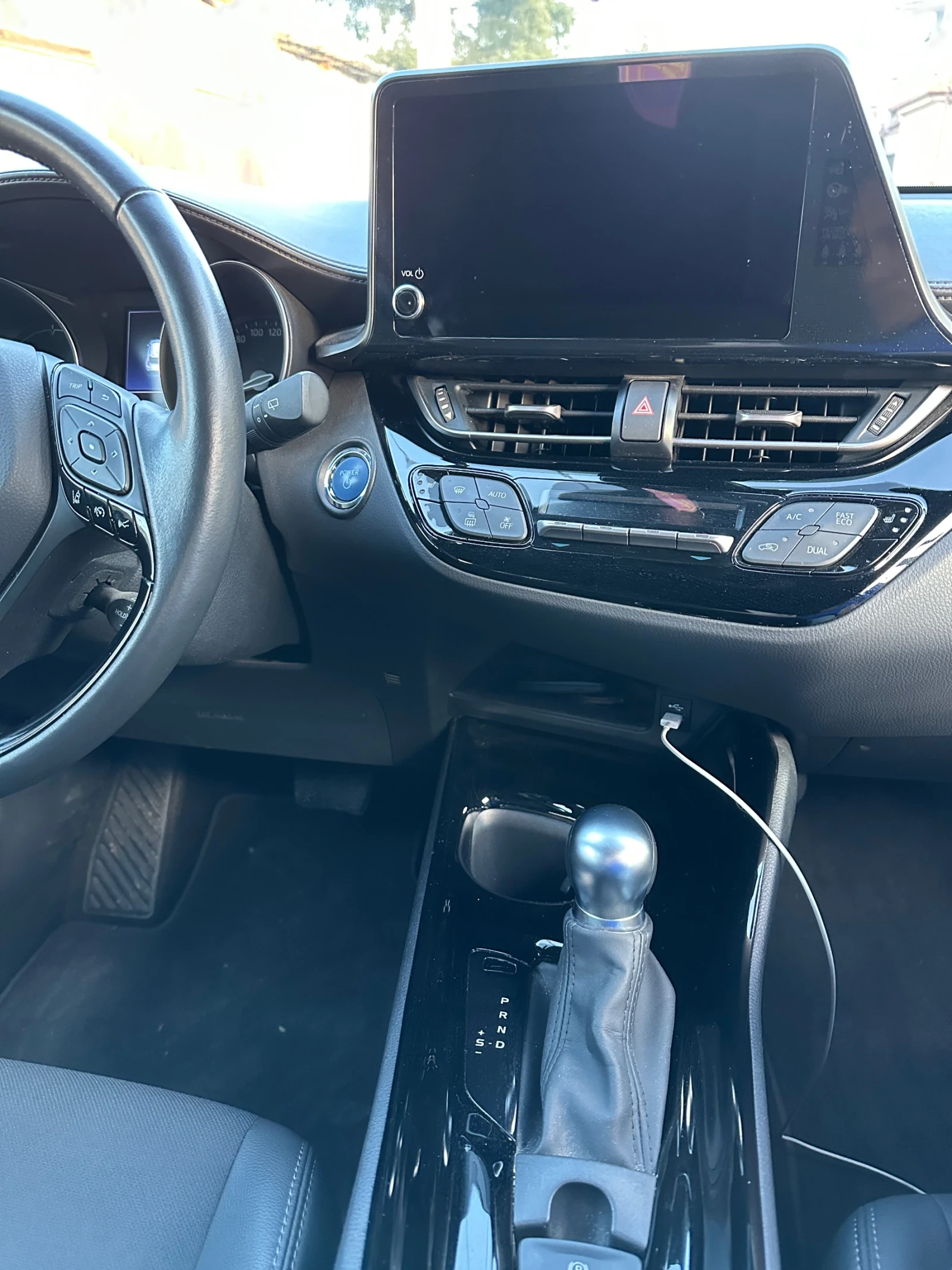 Toyota C-HR, снимка 7 - Автомобили и джипове - 54481510
