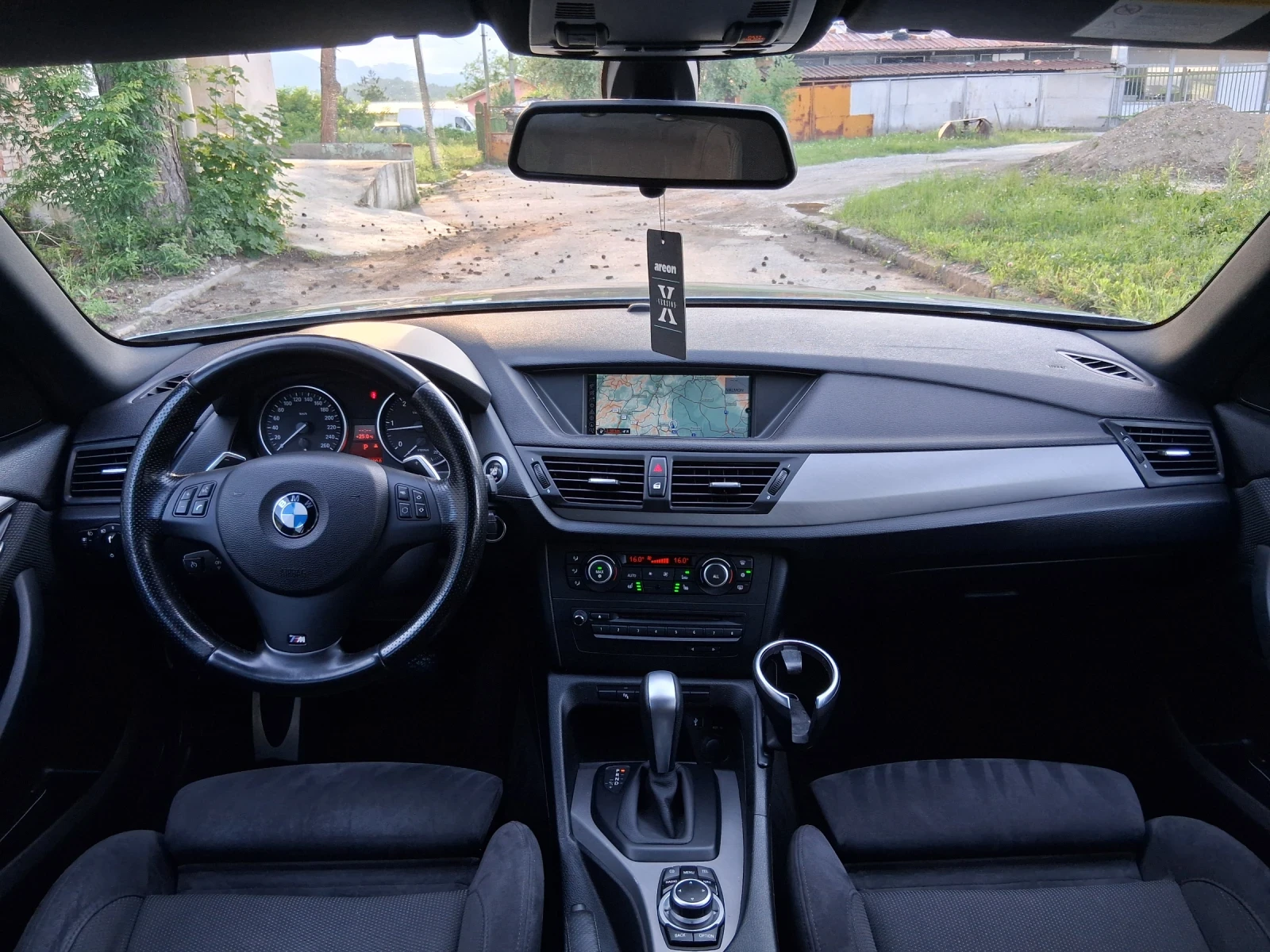 BMW X1 * 2.3D* M-PACK* AUTO* , снимка 8 - Автомобили и джипове - 54894148
