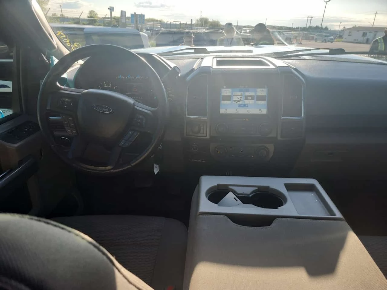 Ford F150 * SuperCrew XLT 4WD* АВТОКРЕДИТ* , снимка 10 - Автомобили и джипове - 55263245