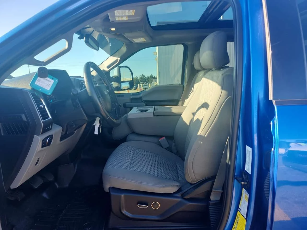 Ford F150 * SuperCrew XLT 4WD* АВТОКРЕДИТ* , снимка 3 - Автомобили и джипове - 55263245