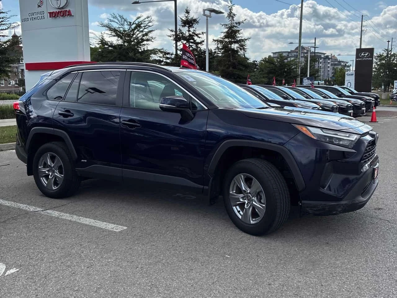 Toyota Rav4 * Hybrid XLE * CARFAX * ОПЦИЯ ЗА ФИНАНСИРАНЕ, снимка 3 - Автомобили и джипове - 55754310