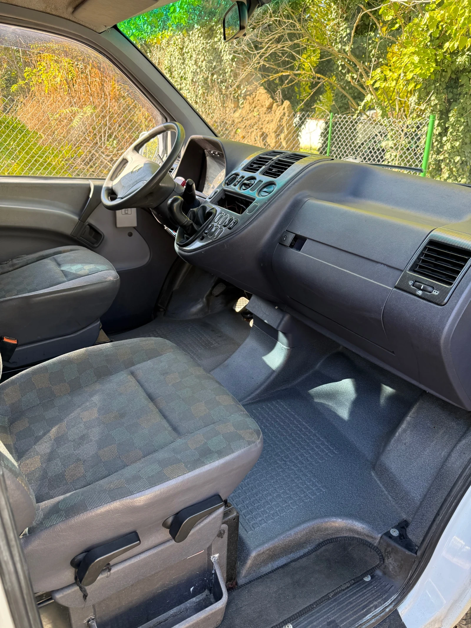 Mercedes-Benz Vito 112 2.2CDI - изображение 10