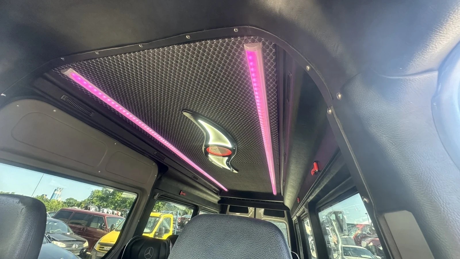 Mercedes-Benz Sprinter 318 CDI VIP MAXI 8+ 1 БАРТЕР ЛИЗИНГ, снимка 10 - Бусове и автобуси - 53902432