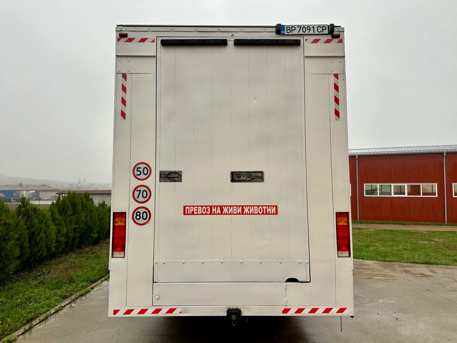 Mercedes-Benz Atego 817 Животновоз - изображение 5