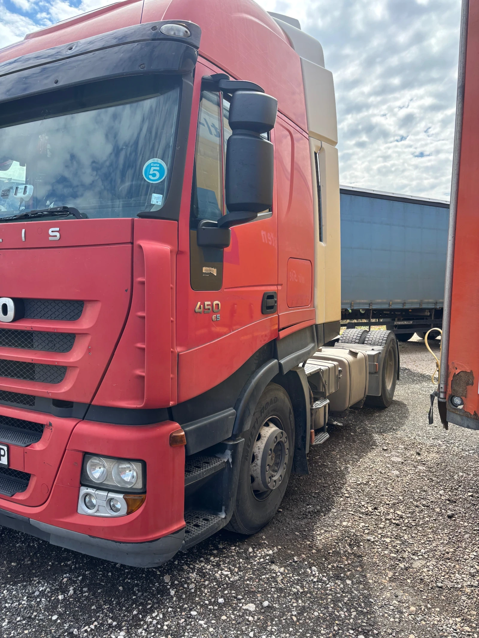 Iveco Stralis, снимка 3 - Камиони - 54386780