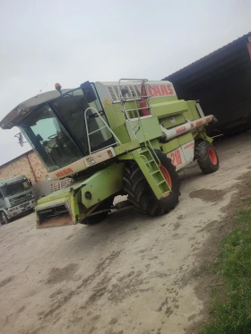 Комбайн Claas Mega 218, снимка 1