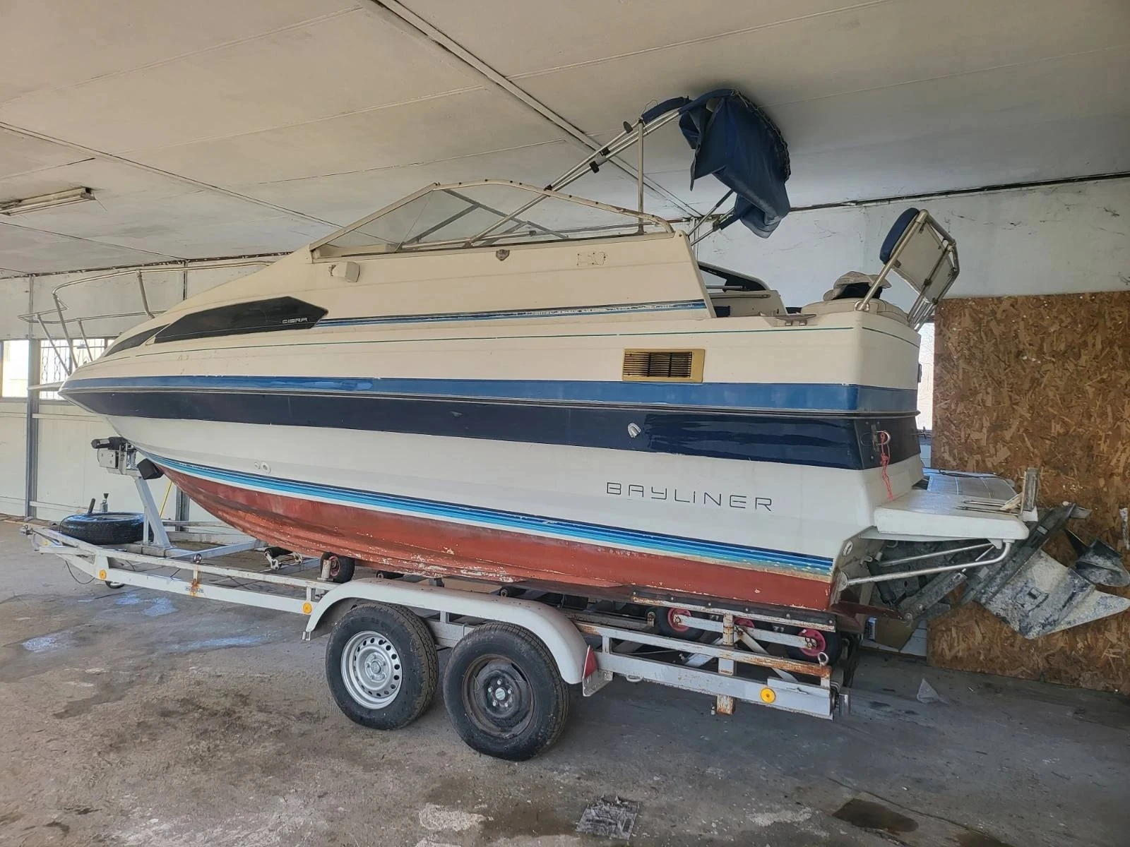 Моторна яхта Bayliner, снимка 7 - Воден транспорт - 54968879