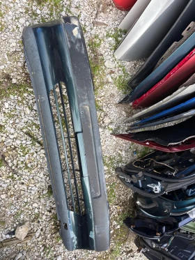 Предна броня за Пежо 306 1996г..Забележките са снимани., снимка 2 - Части - 53615121