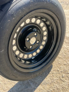 Гуми с джанти Maxxis 125/80R15, снимка 2 - Гуми и джанти - 49586549