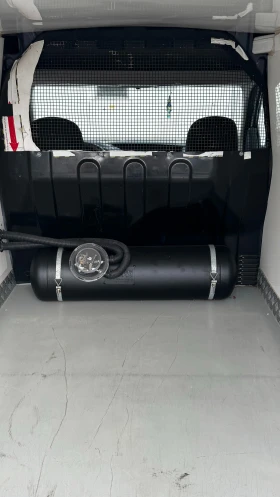 Dacia Dokker 1.6 БЕНЗИН / ГАЗ, снимка 11