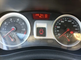 Renault Clio 1.4, снимка 13