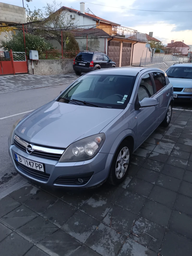 Opel Astra 1.7cdti, снимка 1 - Автомобили и джипове - 48079165