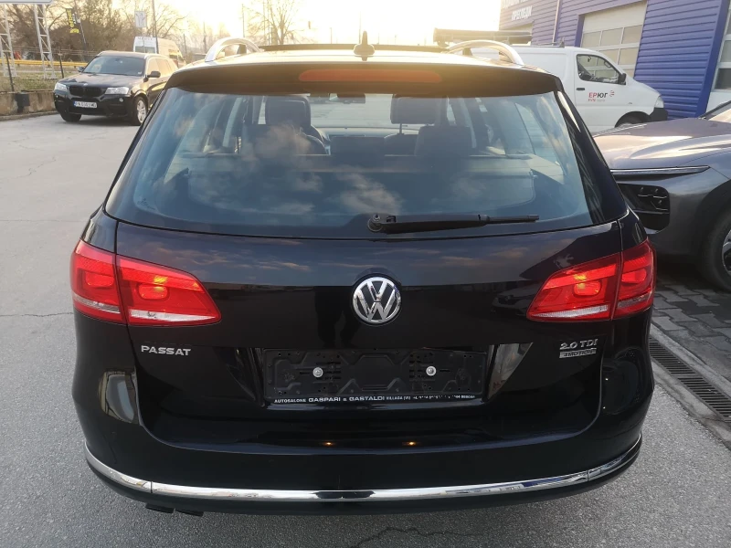 VW Passat 2.0 TDI 4X4 PANORAMA, снимка 7 - Автомобили и джипове - 48312615