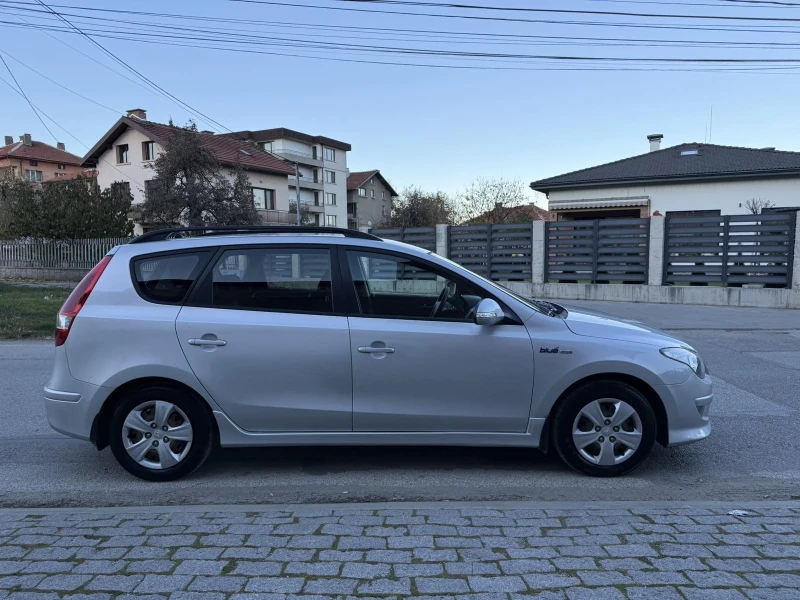 Hyundai I30, снимка 4 - Автомобили и джипове - 48530693