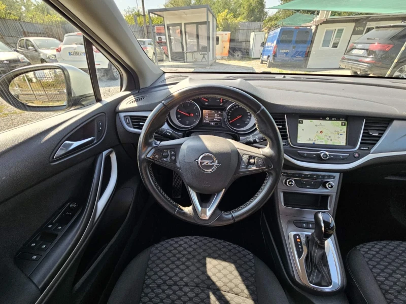 Opel Astra 1.6cdti 136k.c., снимка 12 - Автомобили и джипове - 48702911