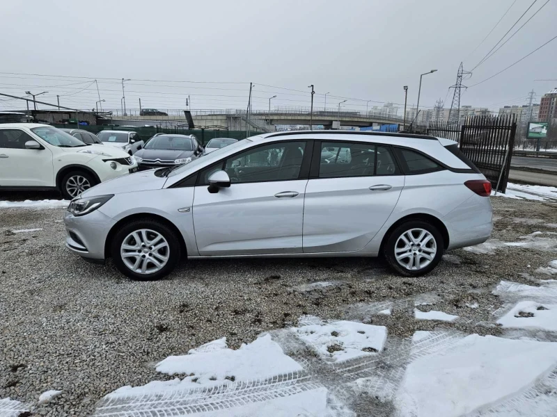 Opel Astra 1.6cdti 136k.c., снимка 5 - Автомобили и джипове - 48702911