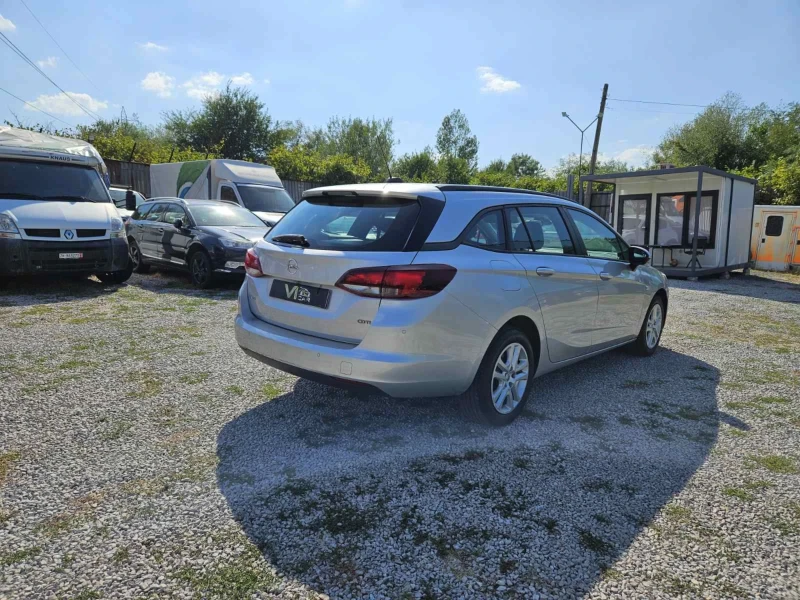 Opel Astra 1.6cdti 136k.c., снимка 3 - Автомобили и джипове - 48702911
