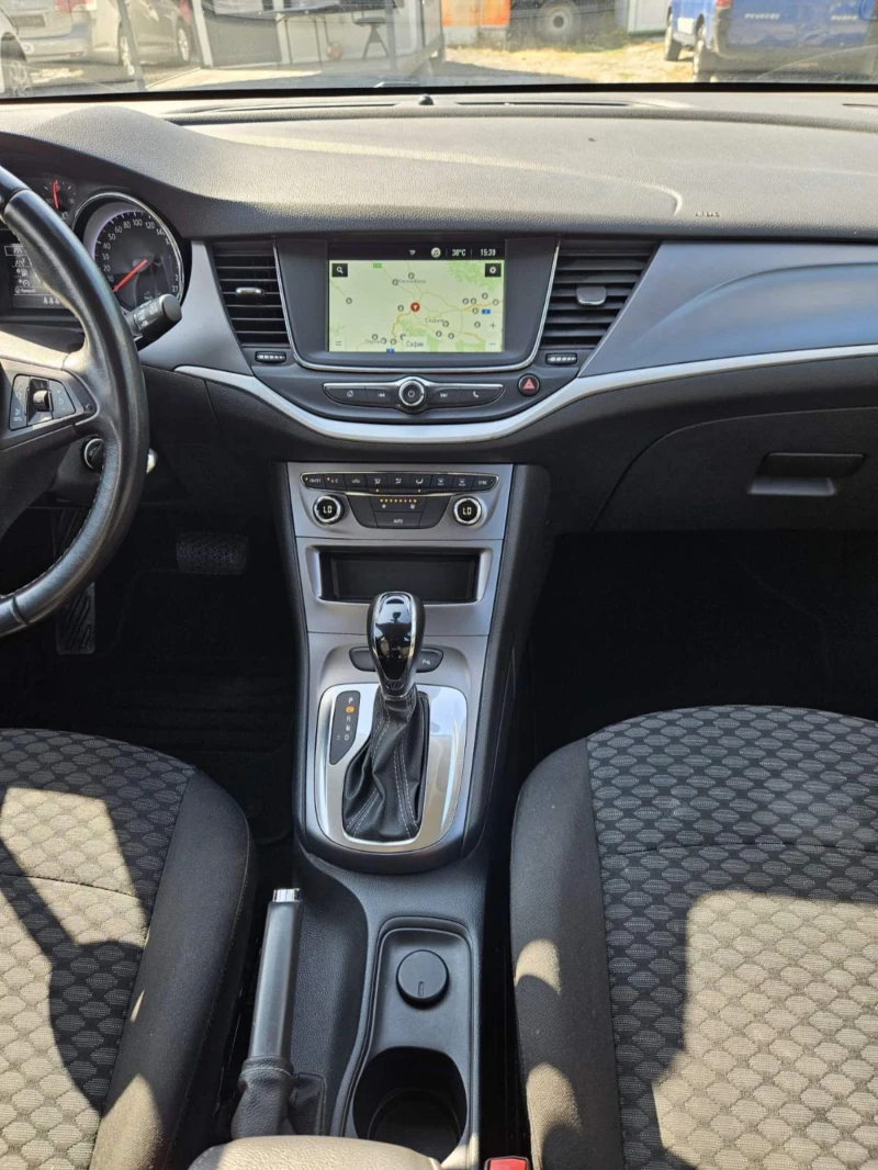 Opel Astra 1.6cdti 136k.c., снимка 11 - Автомобили и джипове - 48702911