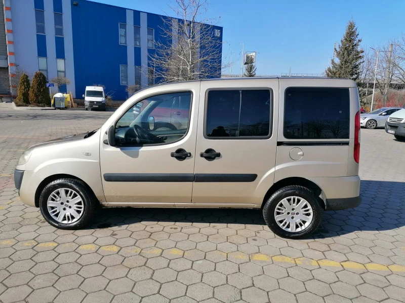 Fiat Doblo 1.9 Multijet (120 кс) 6+ 1, снимка 4 - Автомобили и джипове - 49394448