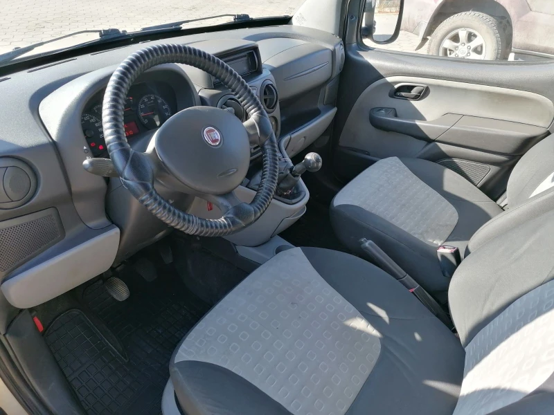 Fiat Doblo 1.9 Multijet (120 кс) 6+ 1, снимка 11 - Автомобили и джипове - 49394448