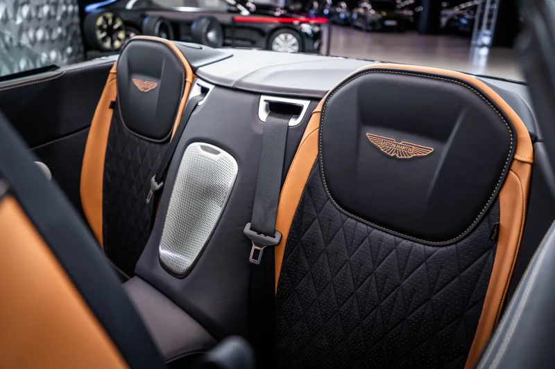 Aston Martin Други DB12 Volante* Bowers&Wilkins* 360, снимка 15 - Автомобили и джипове - 51595868