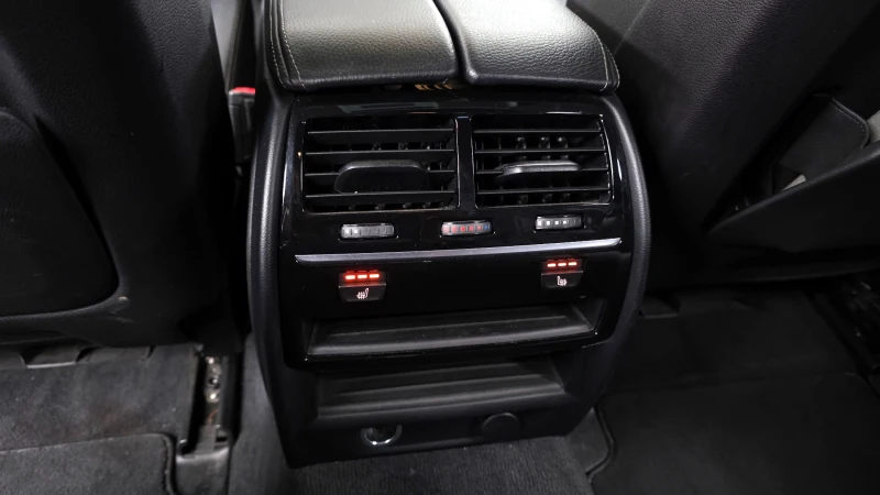 BMW 520 d M sport, снимка 17 - Автомобили и джипове - 52561794