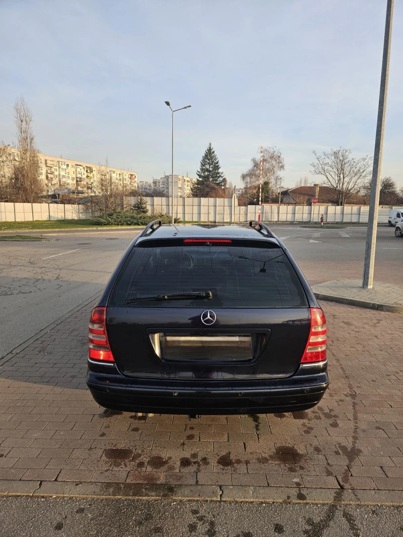 Mercedes-Benz C 220, снимка 5 - Автомобили и джипове - 52843111