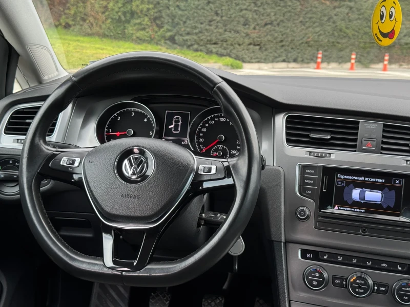 VW Golf 1.6 Diesel, снимка 11 - Автомобили и джипове - 53448248