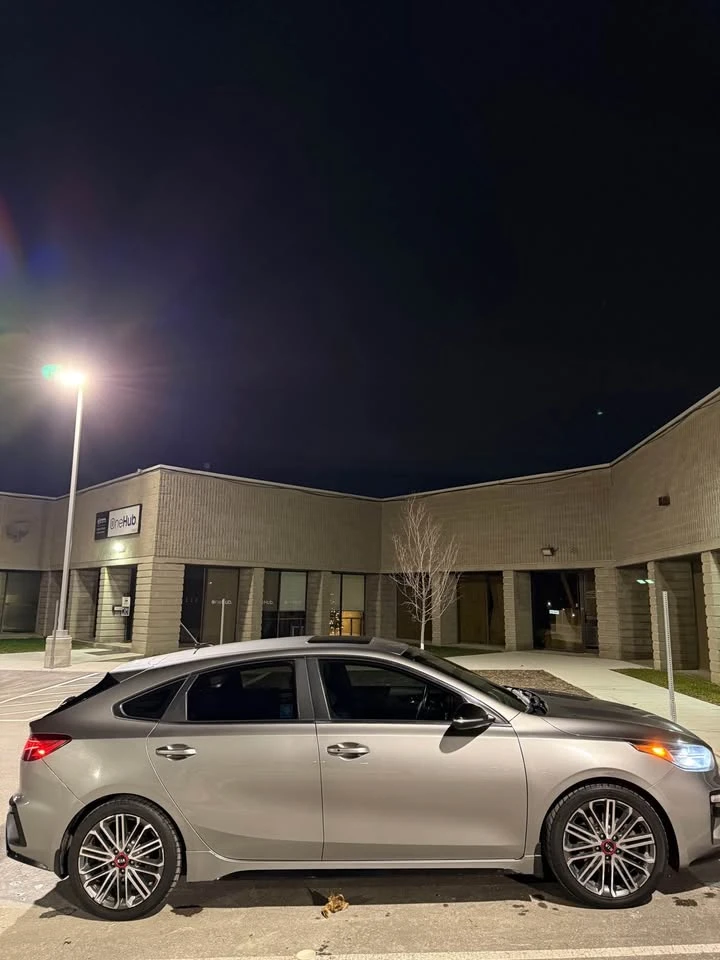 Kia Forte * * 5GT* * CARFAX* * АВТОКРЕДИТ* * , снимка 4 - Автомобили и джипове - 52839543