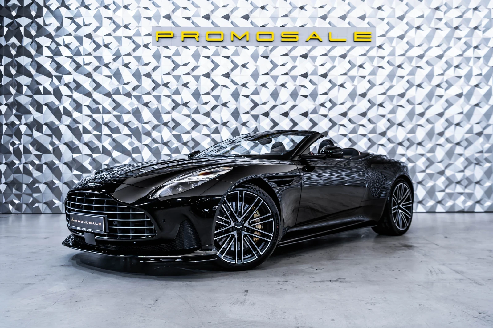 Aston Martin Други DB12 Volante* Bowers&Wilkins* 360 - изображение 2