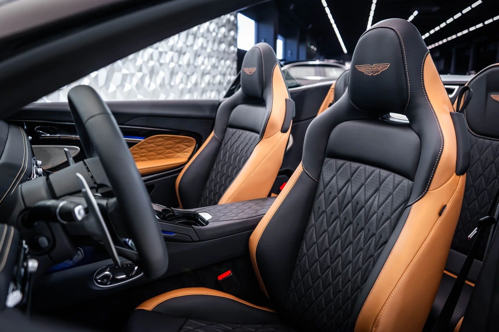 Aston Martin DB12 Volante* Bowers&Wilkins* 360 | Mobile.bg   13