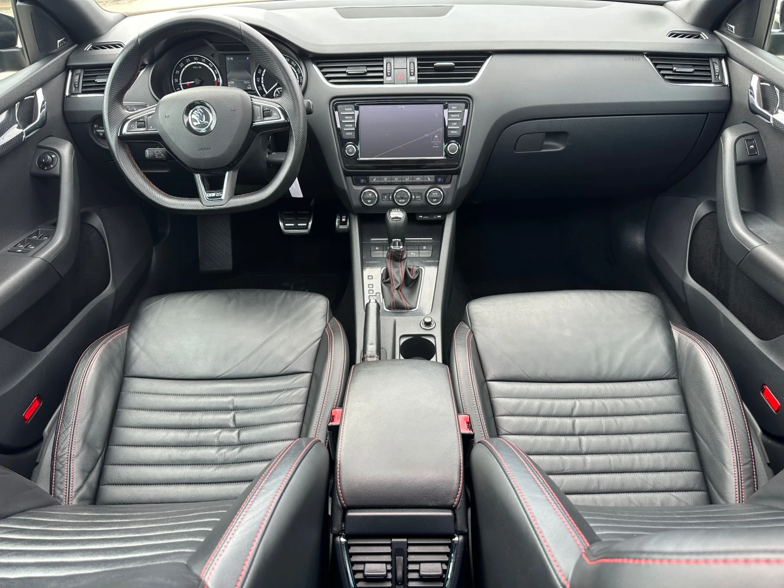 Skoda Octavia VRS 2.0TDi DSG-ACC DiSTRONIC-LANE- | Mobile.bg   12