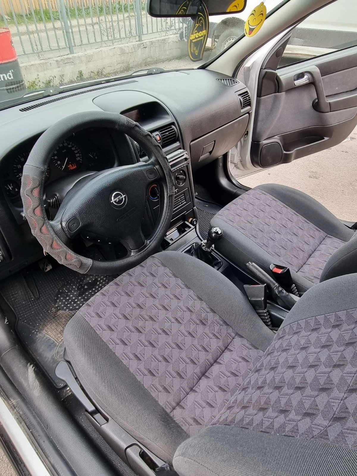 Opel Astra 1.6 бензин , снимка 10 - Автомобили и джипове - 53999512