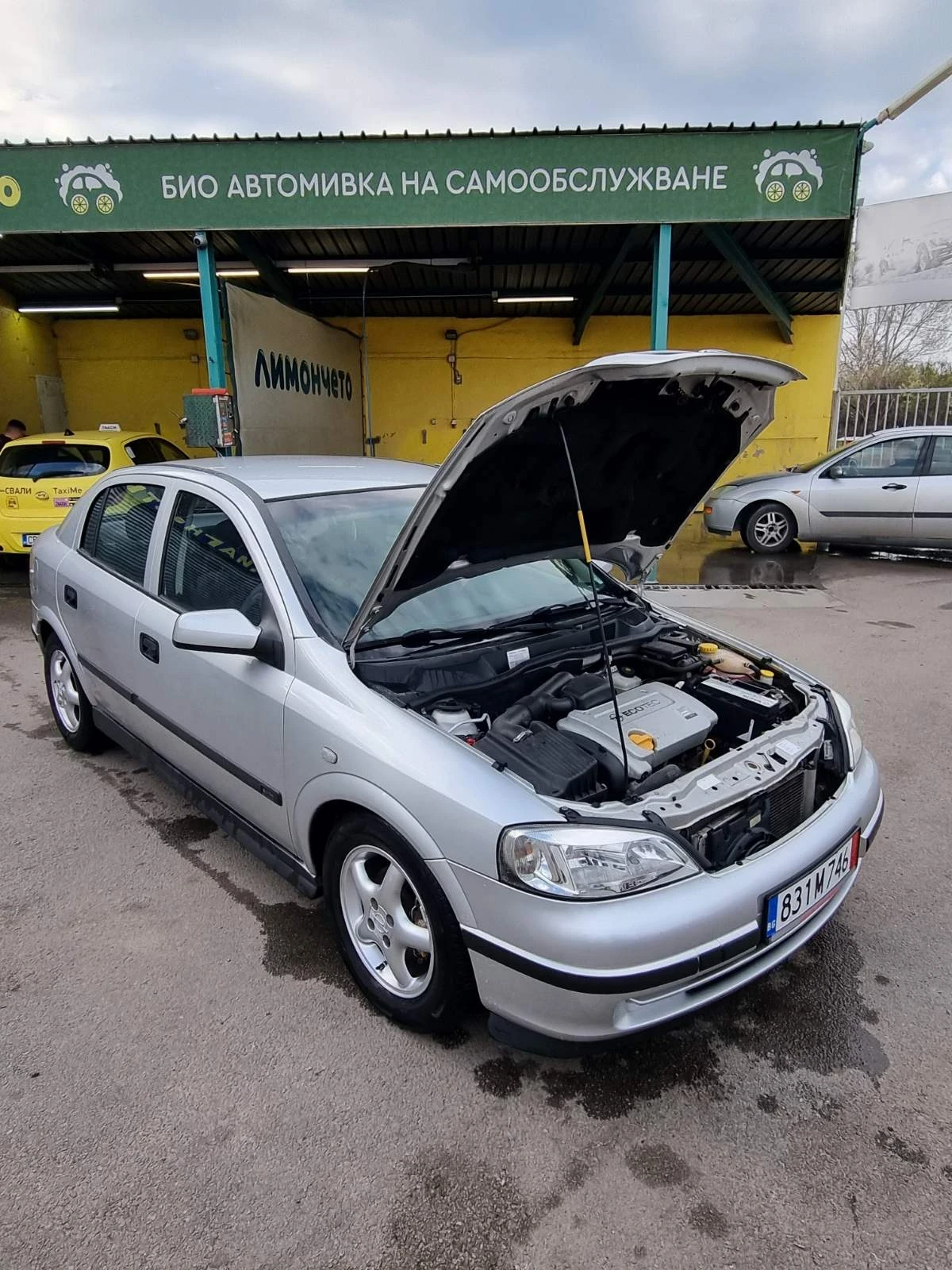 Opel Astra 1.6 бензин , снимка 11 - Автомобили и джипове - 53999512