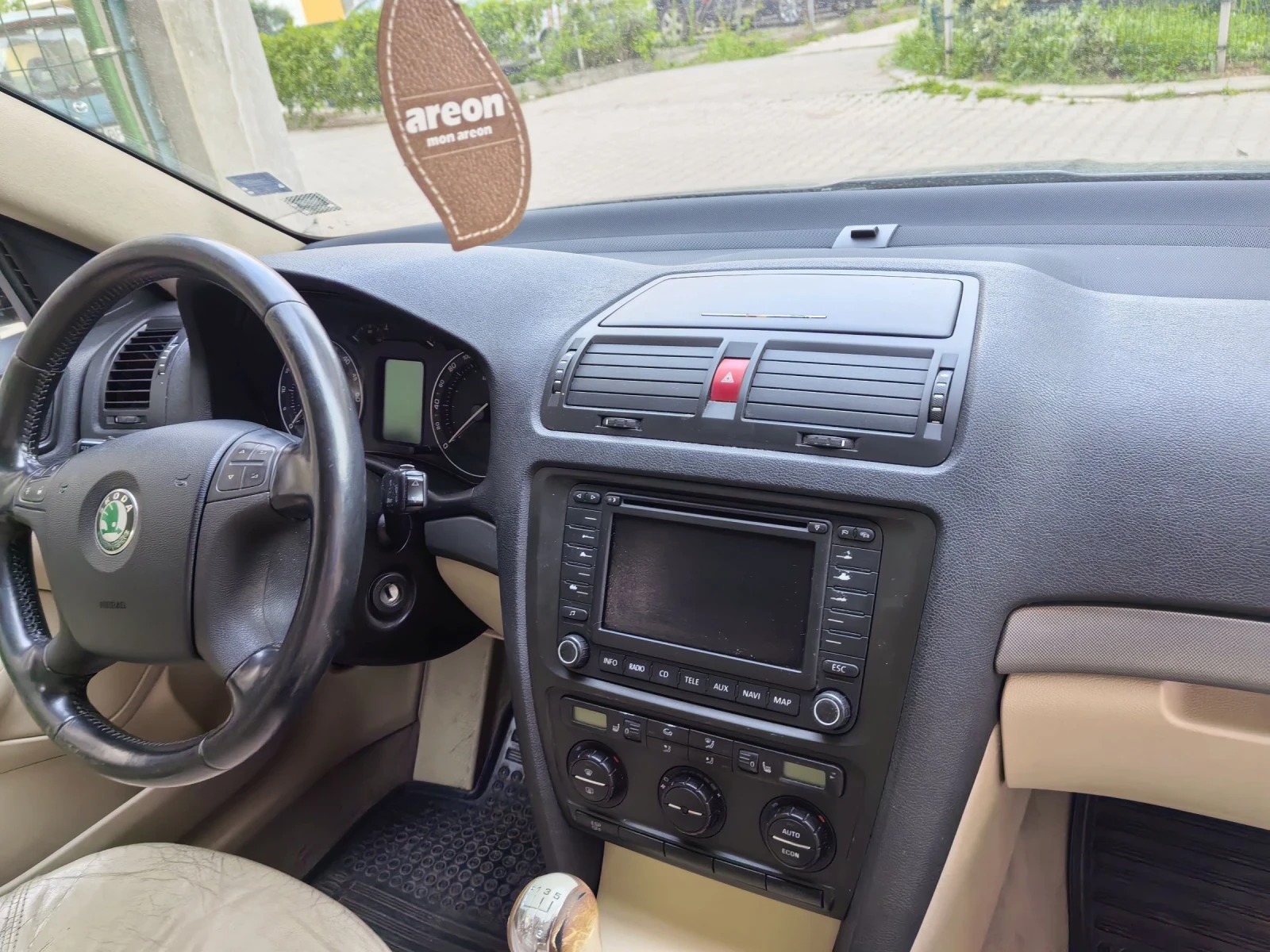 Skoda Octavia, снимка 5 - Автомобили и джипове - 54647564