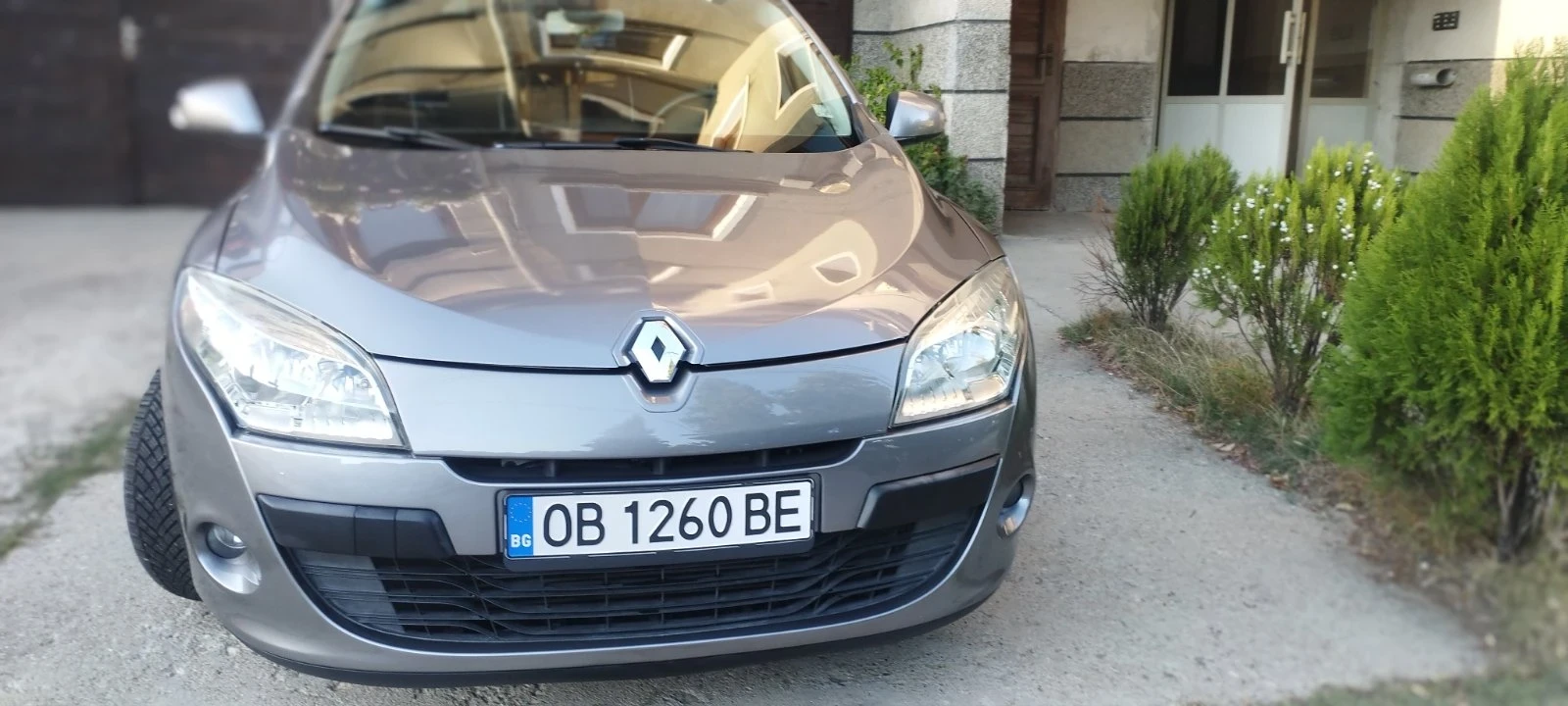 Renault Megane, снимка 3 - Автомобили и джипове - 54475421