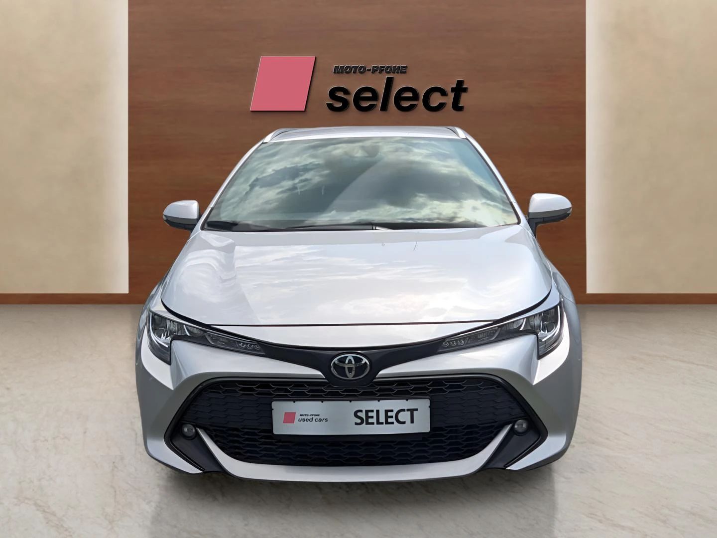 Toyota Corolla 1.2, снимка 16 - Автомобили и джипове - 54540740