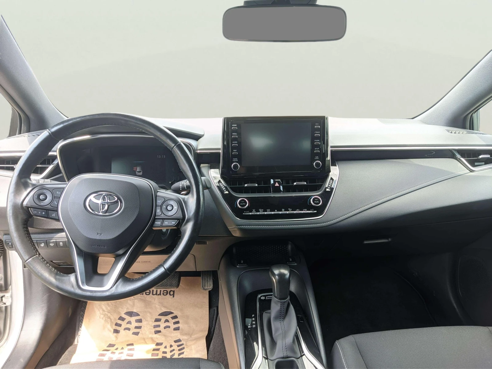 Toyota Corolla 1.2, снимка 9 - Автомобили и джипове - 54540740