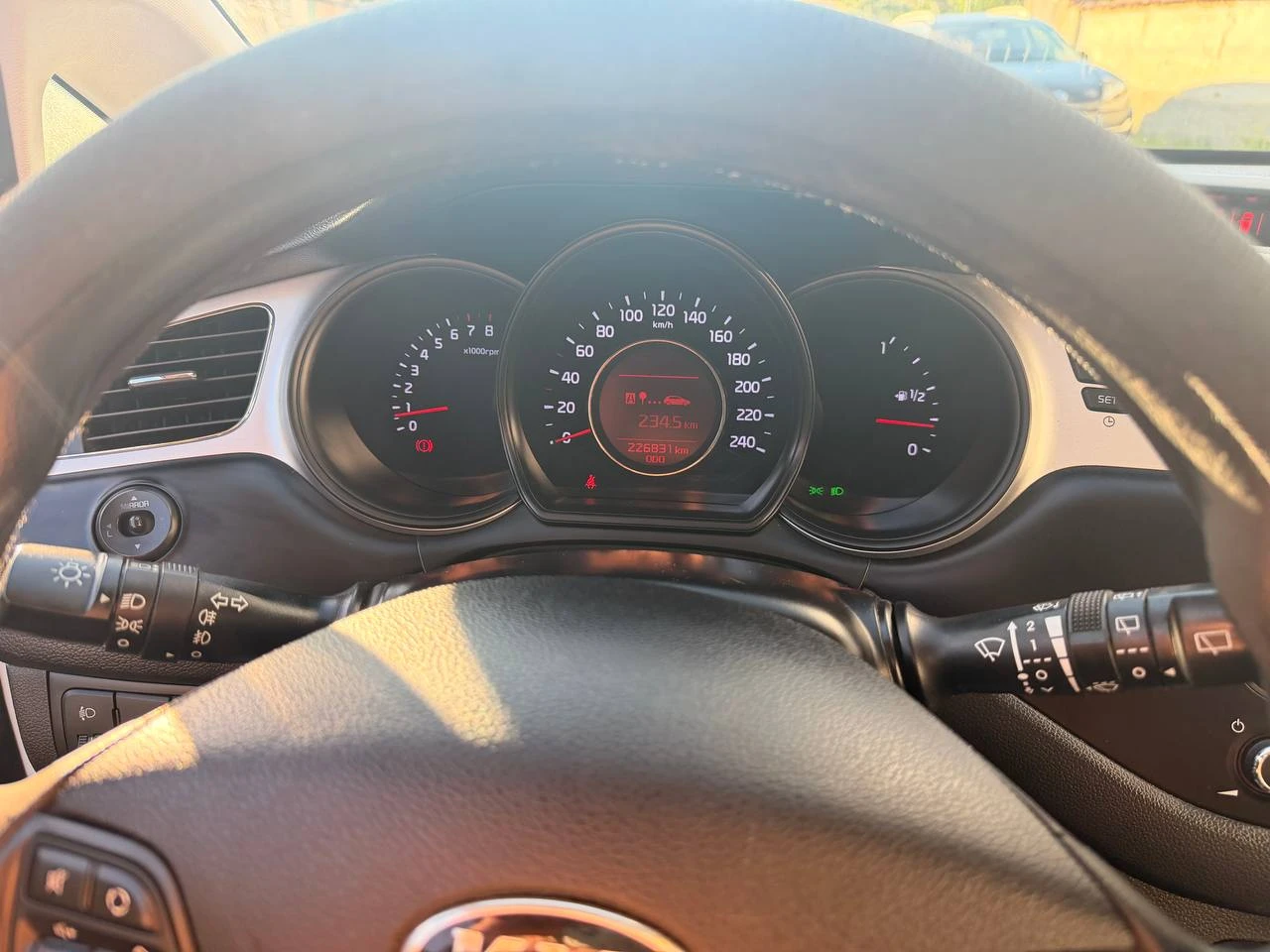 Kia Ceed 1.4 100кс Бензин+ Газ BRC, снимка 8 - Автомобили и джипове - 54786693