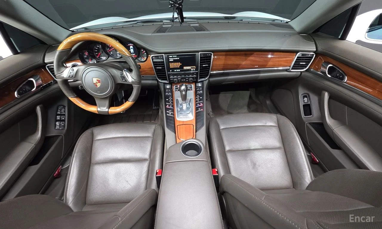 Porsche Panamera 3.6 FACE* ПОДГРЕВ* ОБДУХВАНЕ* КАМЕРА* КРАЙНА ЦЕНА*, снимка 9 - Автомобили и джипове - 54827831