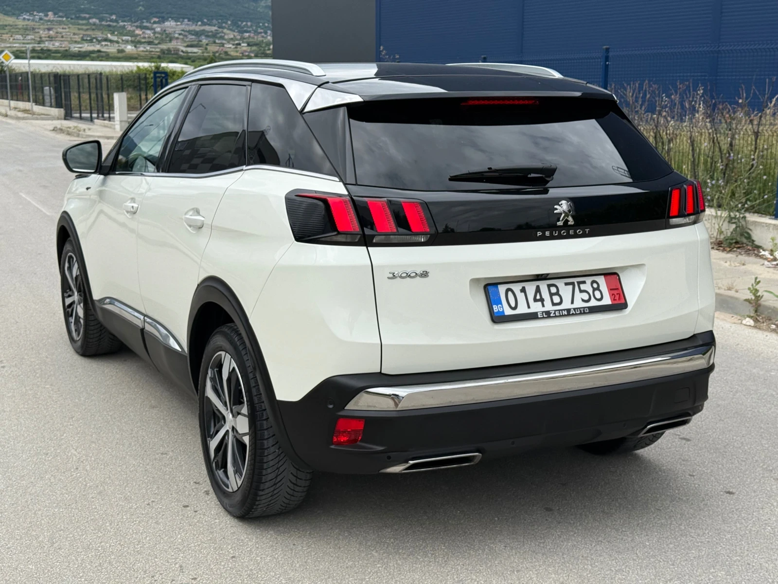 Peugeot 3008 2.0BlueHDI 180к.с EAT8/GT-LINE/FULL-LED/DISTRONIC/, снимка 6 - Автомобили и джипове - 54884266