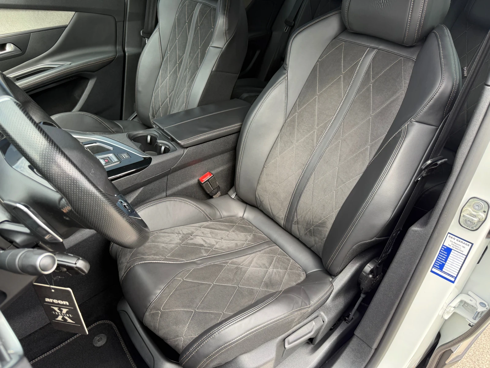 Peugeot 3008 2.0BlueHDI 180к.с EAT8/GT-LINE/FULL-LED/DISTRONIC/, снимка 8 - Автомобили и джипове - 54884266