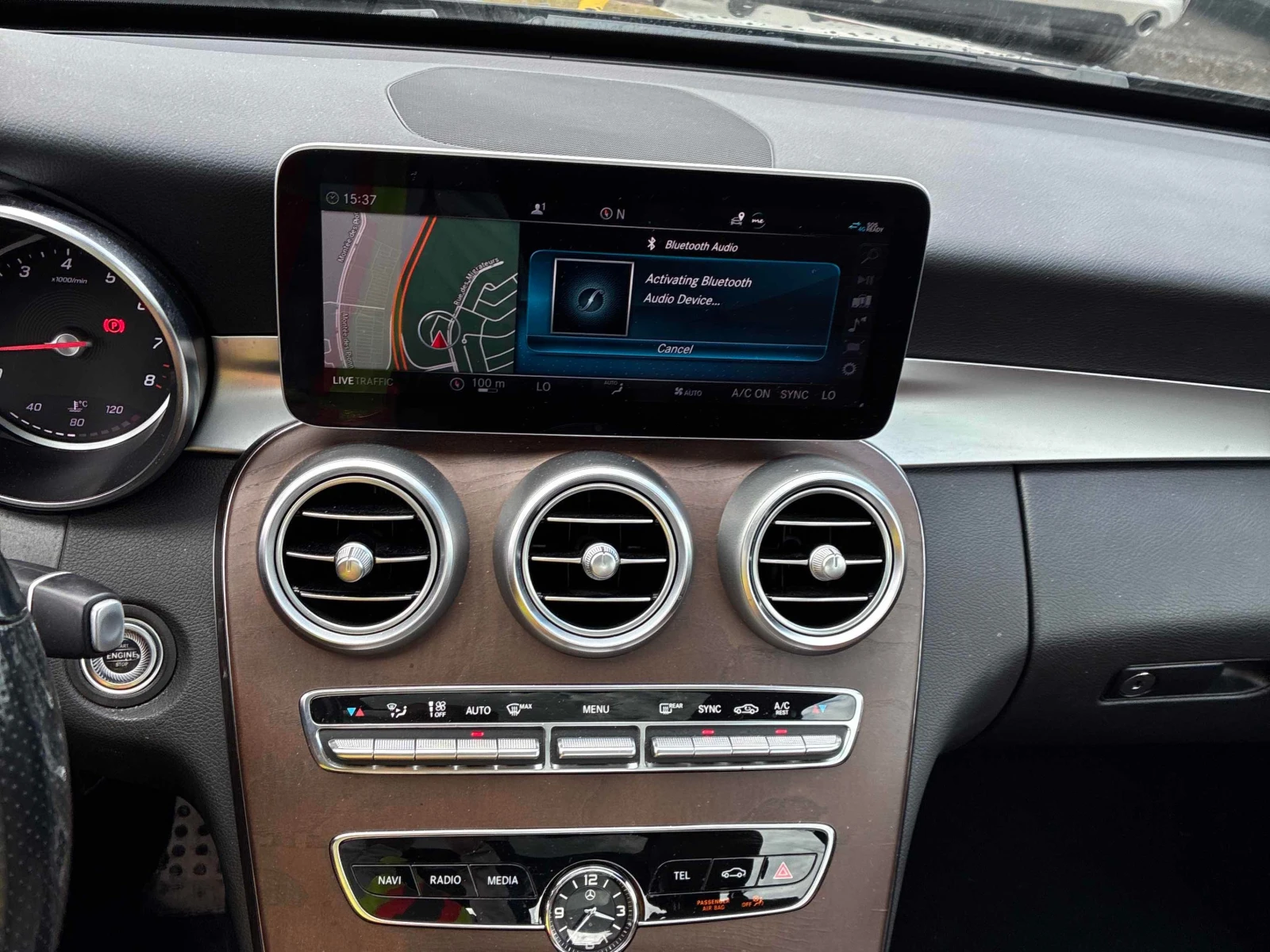 Mercedes-Benz C 300 * ПЕРФЕКТНО СЕРВИЗИРАНА * БЕЗ ИНЦИДЕНТИ, снимка 10 - Автомобили и джипове - 55968147